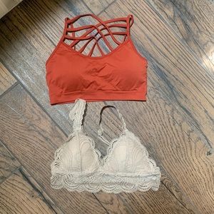 Set of 2 bralettes